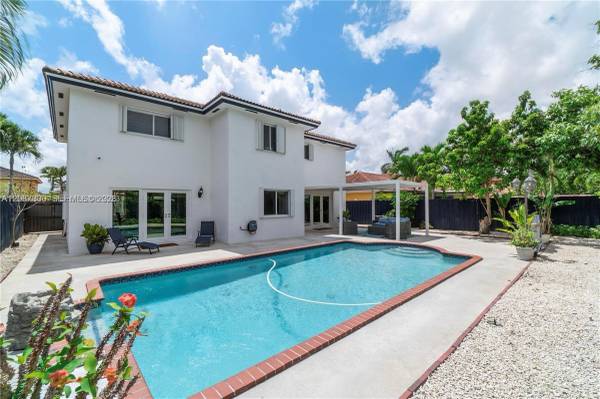 House for rent 4/4 1