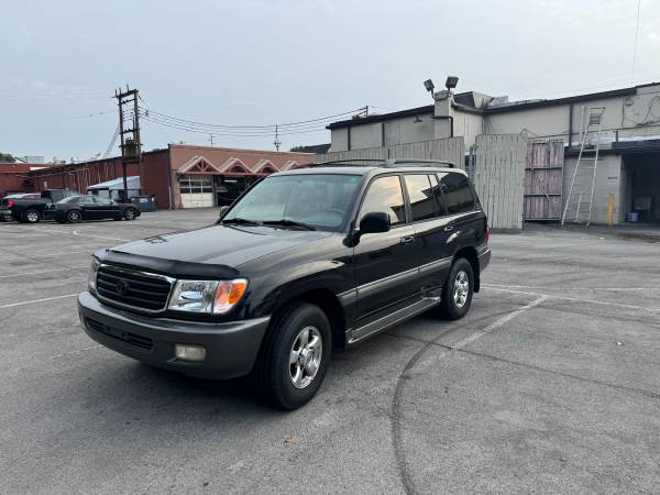 2001 Toyota Land Cruiser – Limpio, 2 dueños, sin accidentes – $10,000 (OBO) - $10,000 (Louisville)63621800046851121
