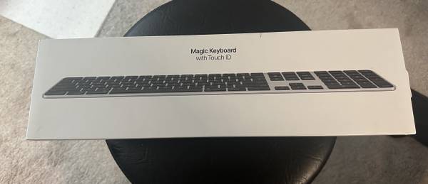 Box & Packing - Apple, Magic Keyboard 1