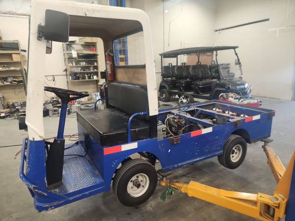 Taylor Dunn B2 - 48 Flat bed Utility  NICE Cab unit 1