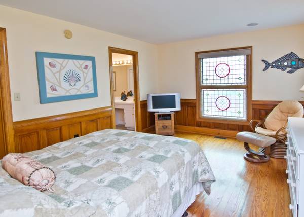 $3,500 / 3br - OCEANFRONT HOUSE 3 BR, 2.5 Bathroom (Emerald Isle)63948355837699121