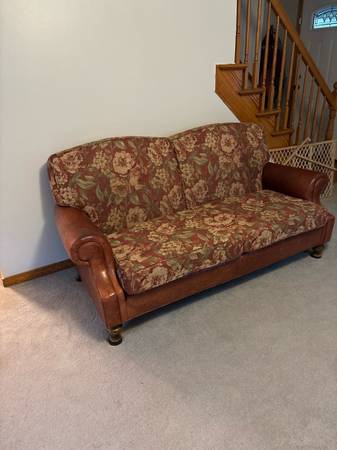 Love seat 1