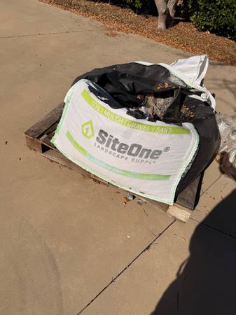 Free landscape rock 1