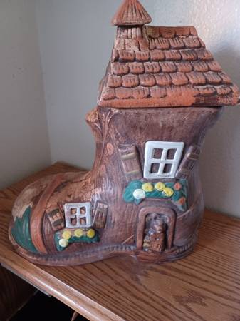 Shoe Cookie Jar 1