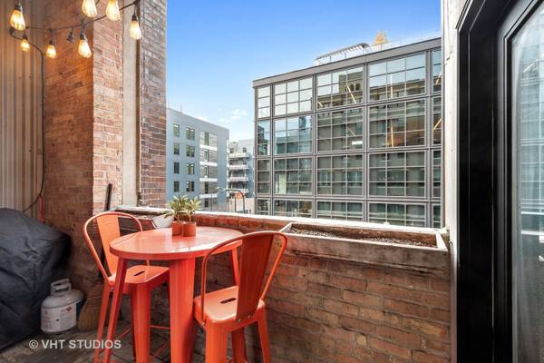 $2,600 / 2br - 1600ft2 - Extremely High End 2BR 2BA Condo! (University Village)63898603611267120