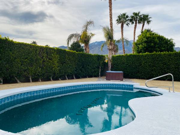 $3950.00 / 4br - 2000ft2 - Beautiful private home w. Pool, Views close to Downtown Palm Springs63766946366723122