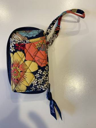 Vera Bradley Happy Snails All In One Wristlet - $10 (Exton)63471299249025122