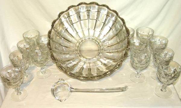 1950's Rare 15" Diameter Cascade Clear Punch Bowl with 13 - 5 1/2" Cas 1
