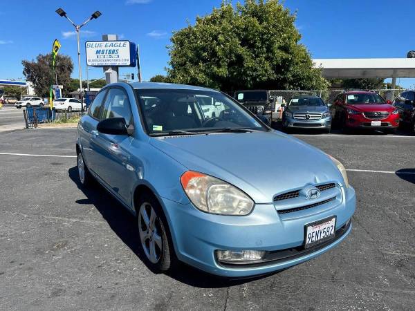 2008 Hyundai Accent SE 2dr Hatchback Quality Vehicles! S, HABLAMOS E - $4,750 (+ Blue Eagle Motors)63470883408129121