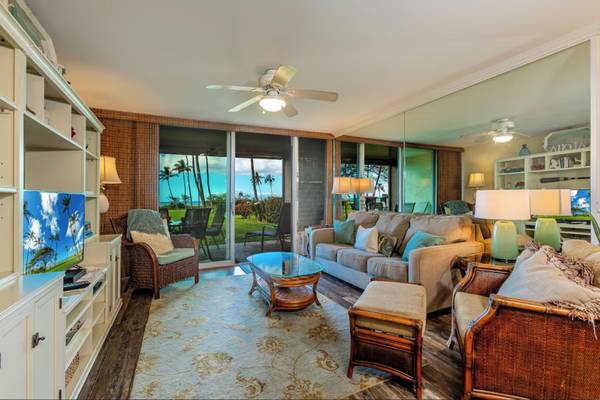$134 / 1br - Leinaala Oceanfront Ocean Front, A/C, Oceanfront views, Remodeled (Kihei, HI)63939391434499122