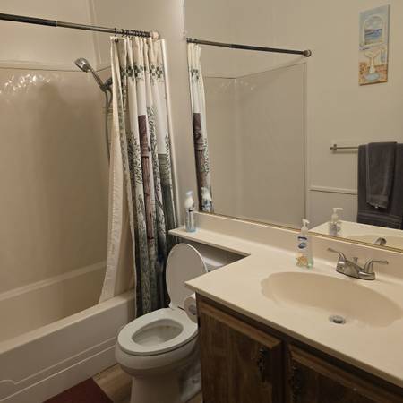 Private room,shared bath 1
