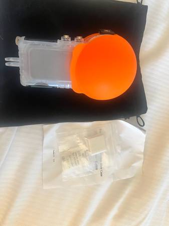 Insta360 waterproof dive case/chest mount and waterproof cell phone bag 1