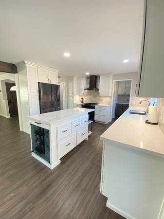 $10000.00 / 4br - 1607ft2 - Remodeled Home Away From Home Available for Short-Term Rental to Out-O63800689789955124