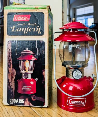 Coleman 200A195 Single Mantle Vintage Lantern 1