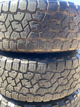 Factory 2024 Chevy 18” Silverado 2500HD wheels & Toyo 275/70LT18 tires - $78063471456775299123