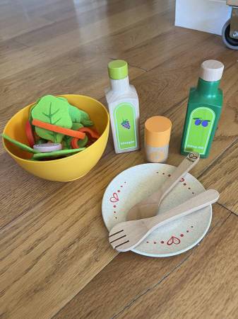 Hape play salad set 1