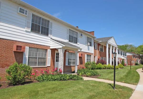 $1,255 / 2br - 880ft2 - 🍂 Spacious 2-Bed/2-Bath – $50 OFF Special 🍂 (Cincinnati)63974610105346121