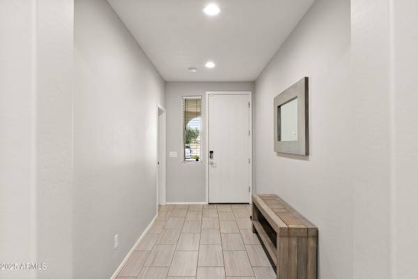 $490,000 / 3br - 1942ft2 - 3 Bed Residential in Queen Creek (Queen Creek, AZ, $490,000) (Queen Creek, AZ)64143913323779123