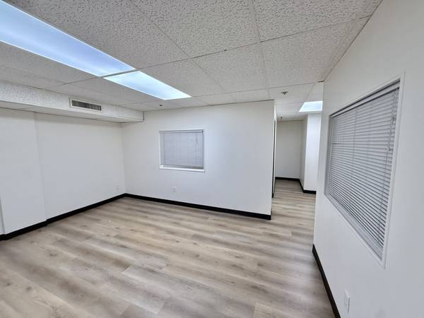 Barranca - Office Spaces AVAILABLE - Modern Professional Office 1