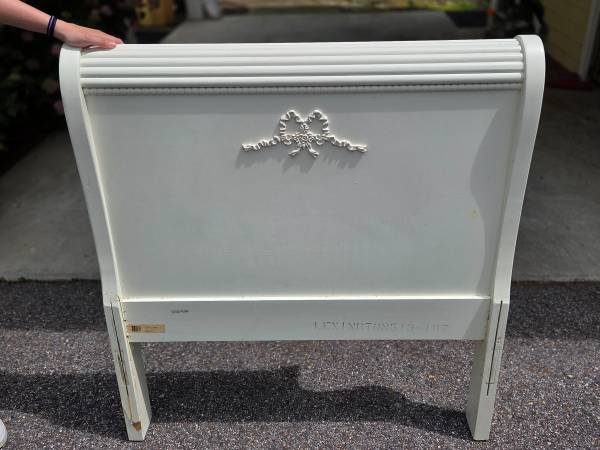 Twin Bed Headboard, footboard and sides 1