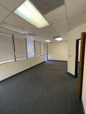 $300 / 150ft2 - Office/Storage Space With/Without Window Now Available (Camarillo)63800403085955123