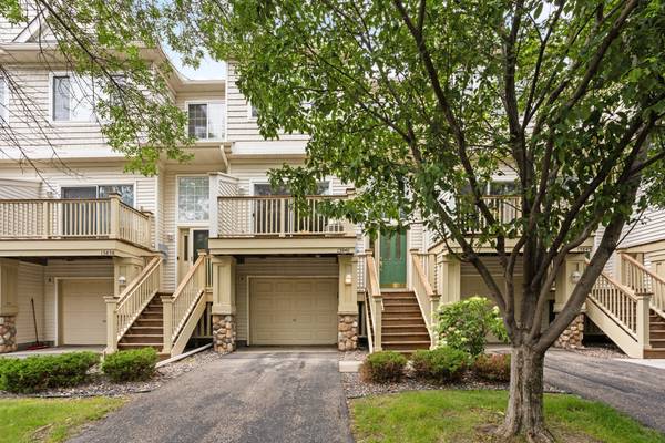 $2,300 / 2br - 1480ft2 - Plymouth: "The Reserve" Townhouse For Rent! (Plymouth)63868703820033121