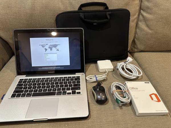 Apple MacBook Pro 13 1