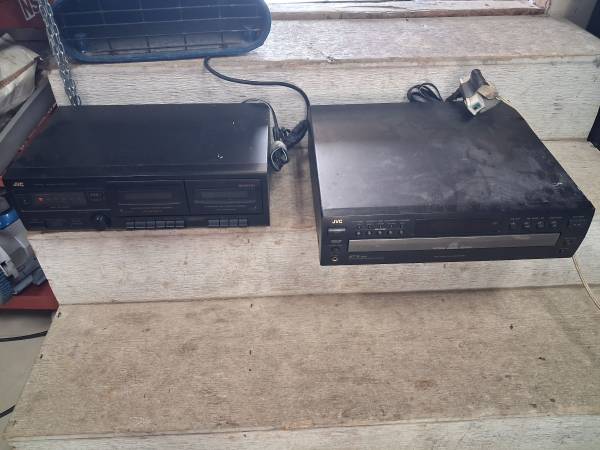 Vintage electronics (JVC cassette deck & cd player) 1