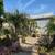 6 bedrooms, consist of 3 unites, 3  kitchens. good for large families 9 thumbnail