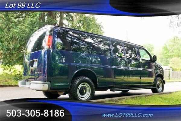 2001 Chevrolet Express Chevy G3500 - Photo 9