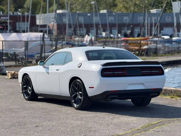 2022 Dodge Challenger GT Coupe 45k millas (1 dueño) - $22999,00 (Seattle)63441918829955123