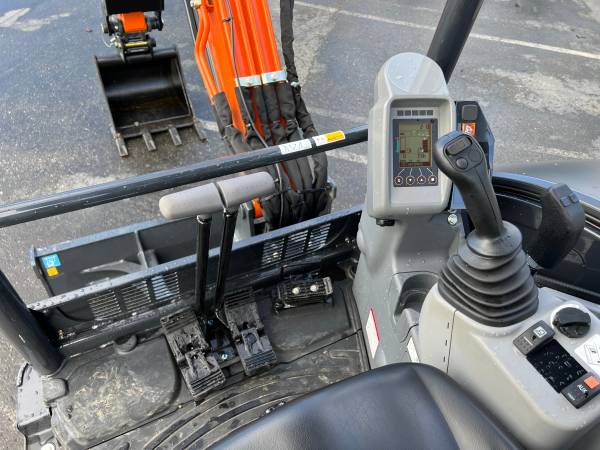NEW HITACHI ZX30U-5N - OPEN CAB, Q/C, THUMB, BUCKET - 0