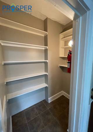 $900 / 1br - Apartamento de 1 dormitorio en primer nivel con oficina - Disponible junio de 2026 (Eau Claire, WI)63845961525891122