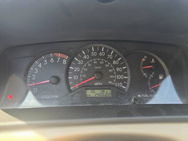 2008 Toyota Corolla (low miles) - $4,500 (Sylmar)63441097882497122