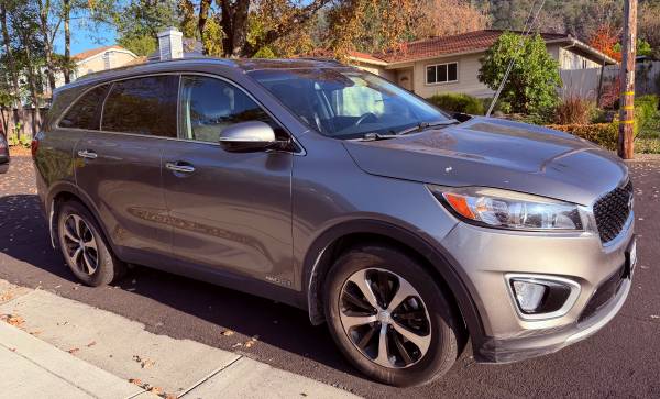 2017 Kia Sorento 1