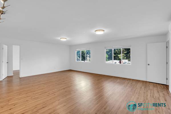 $3,695 / 2br - 1125ft2 - Remodeled 2 Bed 2 Bath w/ In Unit W/D, AC, & Parking Inc. *VIDEO* (redwood city)63682888409603120