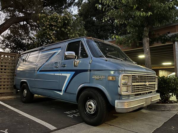 Chevrolet G20 boogie van style - $13,800 (palo alto)63654696413571120