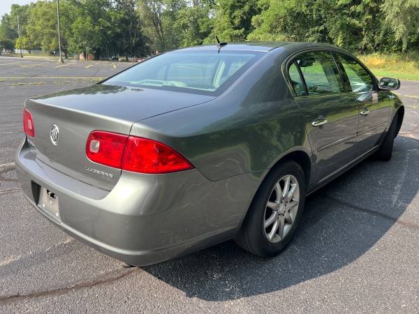 2007 Buick Lucerne CXL CLEAN INSIDE! - $3,200 (Portage)63618696432259124