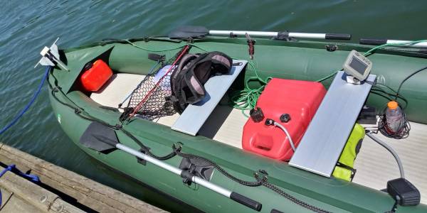 16’ boat with trailer - $1,800 (Newberg)63470814245379123