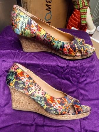 DEX FLEX FLORAL CORK WEDGES SIZE 7.5 1