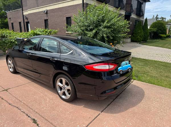 2016 Ford Fusion SE – Funciona Excelente – 75K Millas - $8,000 (Lincolnwood)63618752979329121