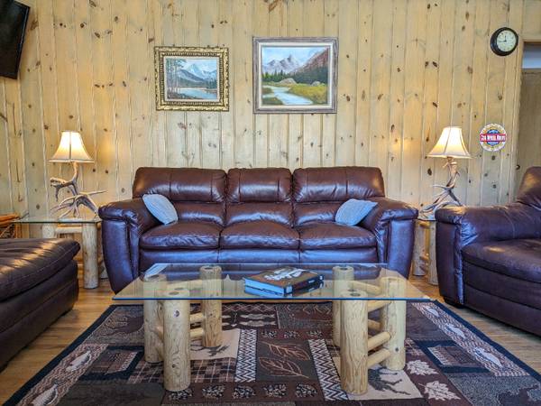 $2950.00 / 3br - 2200ft2 - CASA AMUEBLADA DE 3 HABITACIONES Y 2 BAÑOS CON VISTA A LA MONTAÑA, CALLE TRANQUILA Y EXCELENTE UBICACIÓN63687067364611122