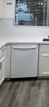 Free working Maytag dishwasher 1