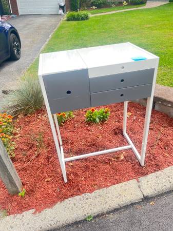Free CB2 vanity New Rochelle curbside 1