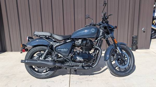 2024 Royal Enfield Shotgun 650 Sheet Metal Grey 1