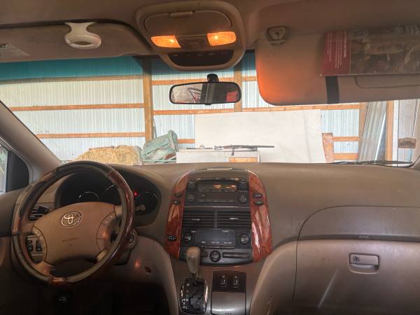 2008 Toyota Sienna - $1,500 (New Market)63625105629827123