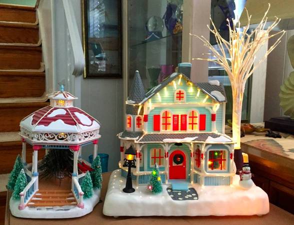 House and Gazebo Set (fiber optic-see photos) 1