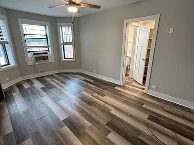 $600 Bright 1 Bedroom Apartment ~ Close To Everything! (Glencoe, IL)63688333774209122