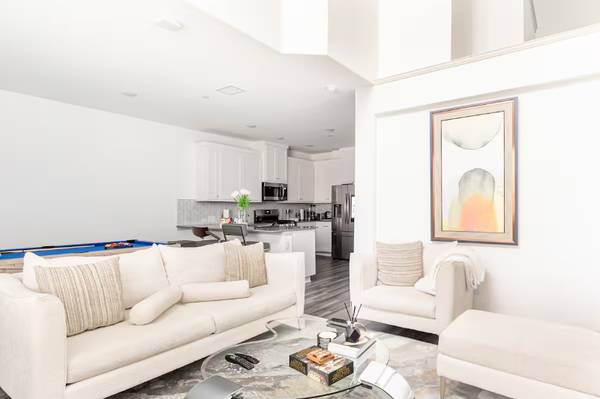 $3850.00 / 2br - 1514ft2 - MOVE IN READY |  Modern 2 BR - 3 BA Home | Fully Furnished  l Utlities63796578468609122
