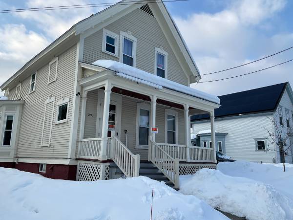 One bedroom second floor Apartment for rent 1